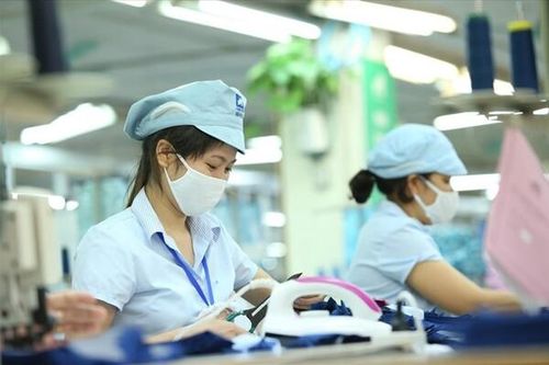 Đề xuất nới 'trần' giờ làm thêm lên 72 giờ/tháng là quá cao