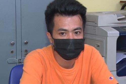 Dùng súng, mã tấu giải quyết mâu thuẫn trai gái, 5 thanh niên bị bắt