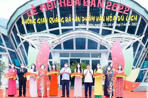 Trưng bày sản phẩm văn hóa, du lịch Điện Biên