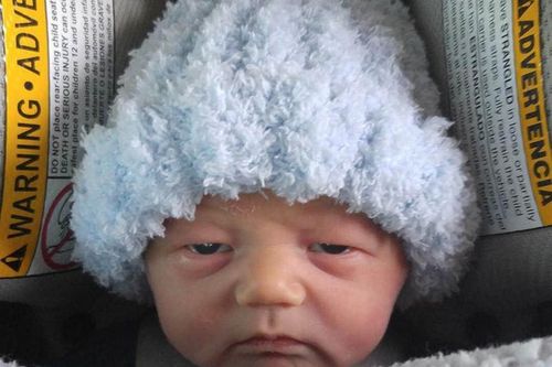 Bật cười với loạt ảnh những em bé mang khuôn mặt 'già nua'
