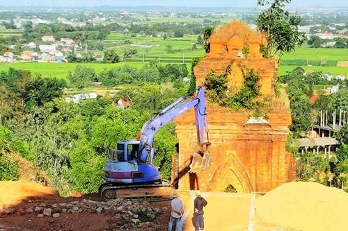 Ứng xử với di tích