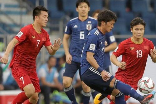 Giá vé 'chợ đen' xem trận Nhật Bản - Việt Nam cao ngất ngưởng