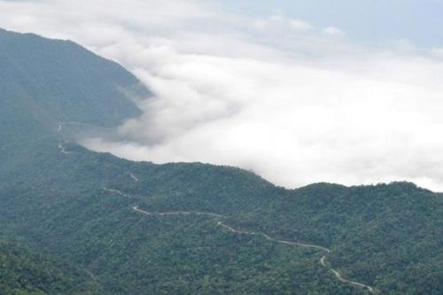 Bạch Mã - Cung đường du lịch xanh