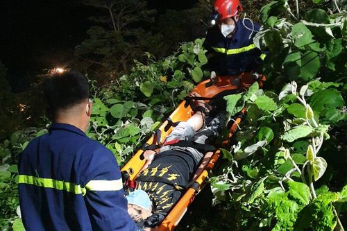Mải chụp ảnh trên bán đảo Sơn Trà, thiếu niên 15 tuổi trượt chân rơi xuống vực sâu