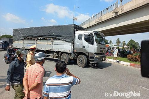 Tại nạn giao thông dưới chân cầu Hóa An, 1 người tử vong
