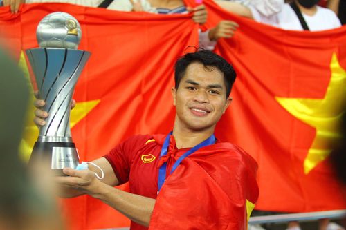 Vì sao các giải VĐQG hàng đầu không nghỉ dài hạn như V.League?