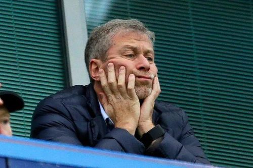 Tỷ phú Abramovich bị EU phong tỏa tài sản và cấm đi lại