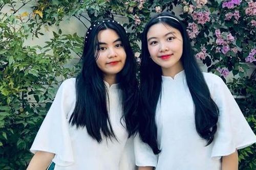 MC Quyền Linh 'khóc nghẹn trong chăn' vì hành động bất ngờ của hai con gái