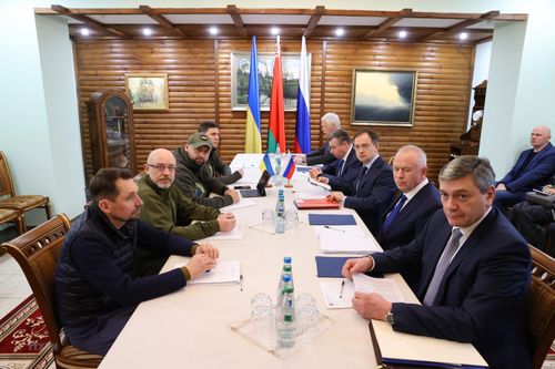 Ukraine-Nga tiến hành vòng đàm phán thứ tư theo hình thức trực tuyến