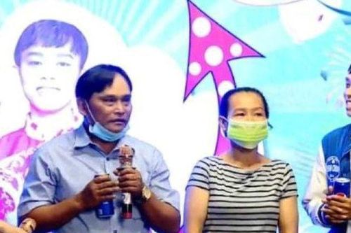 Fan thích thú với 'diện mạo mới' của Hồ Văn Cường
