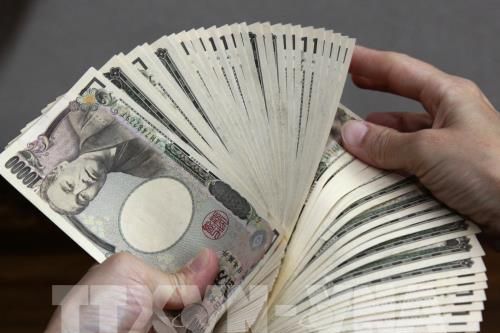 Đồng yen giảm xuống mức thấp kỷ lục mới trong 5 năm