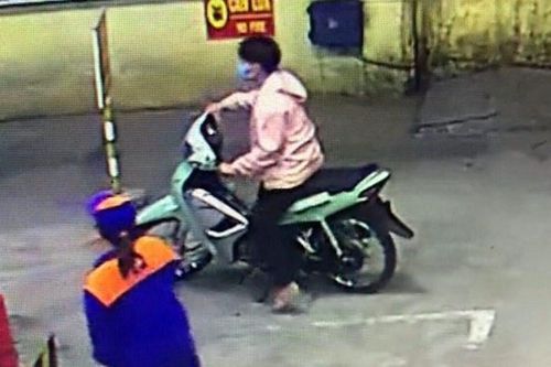 Clip: Nam thanh niên quỵt tiền xăng thản nhiên phóng xe chạy thẳng, nữ nhân viên đuổi theo đầy bất lực