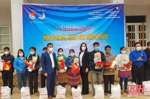 Chương trình 'Tháng 3 biên giới - biên cương tổ quốc tôi' tại Mường Lát