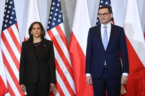 Phương Tây tài trợ vũ khí cho Ukraine: Con dao hai lưỡi