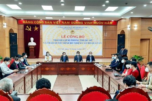 Sở GD-ĐT Hà Nội bổ nhiệm, điều động hàng loạt cán bộ quản lý