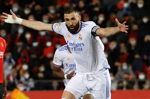 Benzema phá kỷ lục của huyền thoại Henry
