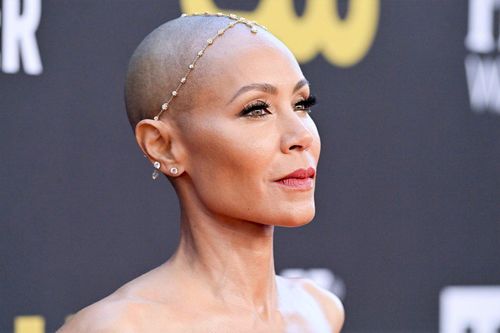 Vợ Will Smith đeo trang sức kim cương gần 50.000 USD