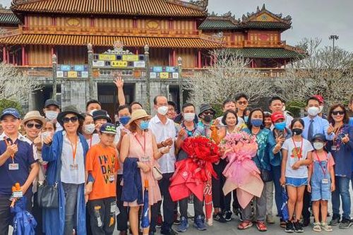 Huế đón đoàn 600 khách mở màn cho mùa du lịch hè 2022
