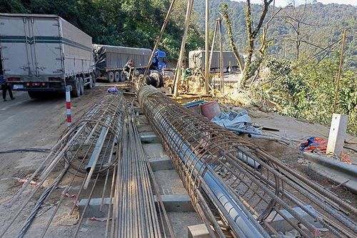 Cấm đường có thời hạn phục vụ thi công trên Quốc lộ 8