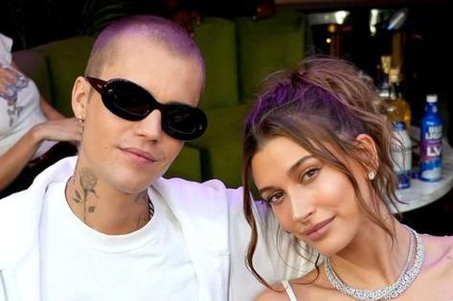 Justin Bieber hoảng loạn sau khi bà xã siêu mẫu nhập viện vì dấu hiệu đột quỵ