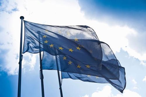 Nghị viện EU tỏ thái độ mềm mỏng, Bitcoin và thị trường tiền ảo 'thở phào'