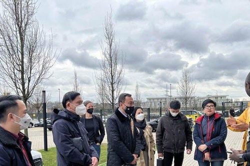 Đại diện VFF ghé thăm và làm việc với đại diện các CLB tại Bundesliga