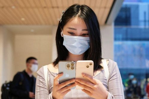 iOS 15.4 chính thức ra mắt, cho phép mở khóa Face ID mà không cần tháo khẩu trang