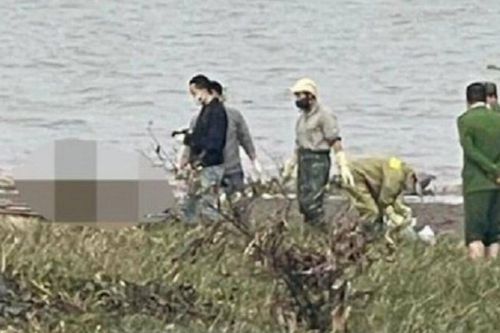 Phát hiện người đàn ông chết bất thường trong tình trạng bị trói tay chân, buộc vào tảng đá nặng 25kg