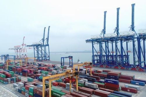 Doanh nghiệp vận tải 'khó thở' khi xăng dầu liên tục tăng giá