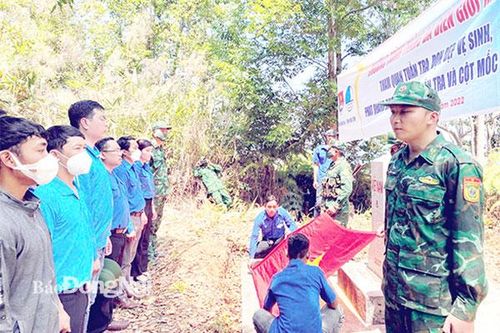 Lễ chào cờ đặc biệt