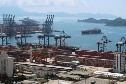 Kinh tế toàn cầu thêm u ám vì cách chống dịch của Trung Quốc