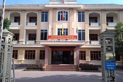 Ba cán bộ tỉnh bị công an tạm giữ phục vụ điều tra