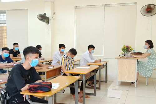 Bộ GD-ĐT yêu cầu thay đổi phương thức tuyển sinh phải có lộ trình