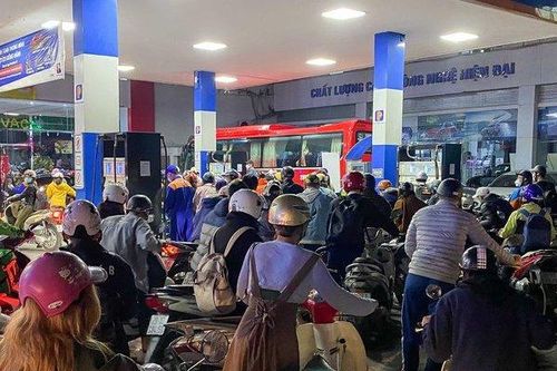 Dự trữ xăng dầu ở 33 doanh nghiệp đầu mối 'vẫn còn là ẩn số'