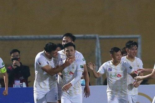 HLV Thanh Hóa FC: 'Rất khó để Quang Hải thi đấu ở châu Âu'