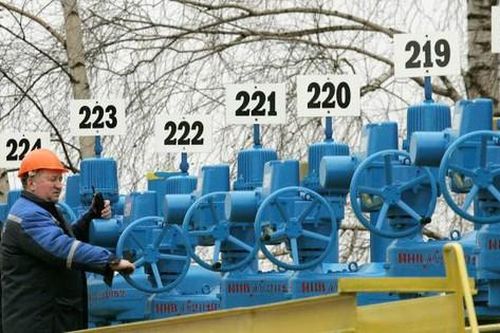 Tại sao một đường ống từ thời Liên Xô khiến châu Âu không bỏ được dầu của Moscow?
