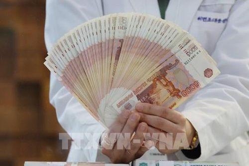 Nga chi 1 nghìn tỷ rouble hỗ trợ nền kinh tế