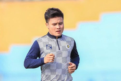 Quang Hải đừng sang Trung Quốc chơi bóng: Nhiều tiền nhưng dễ hỏng sự nghiệp!