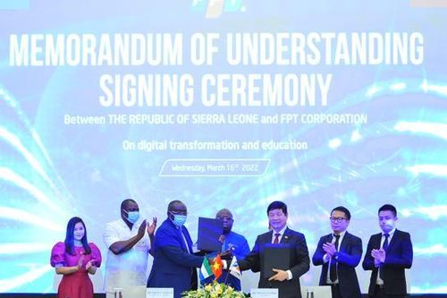 Lần đầu tiên doanh nghiệp công nghệ Việt ký hợp đồng chuyển đổi số tổng thể cho chính phủ Sierra Leone