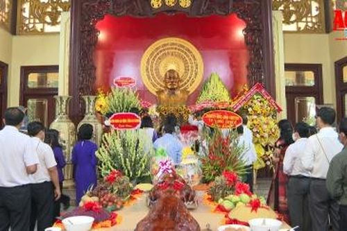 An Giang tổ chức lễ tưởng niệm 42 năm ngày mất của Chủ tịch Tôn Đức Thắng