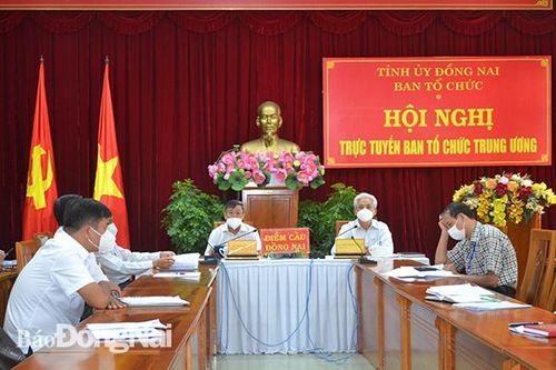 Triển khai quy định của Ban Bí thư về đào tạo lý luận chính trị