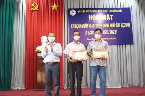 Họp mặt kỷ niệm 69 năm Ngày truyền thống Nhiếp ảnh Việt Nam