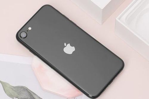 Apple loại iPhone SE 2020 khỏi danh mục sản phẩm trên trang bán hàng