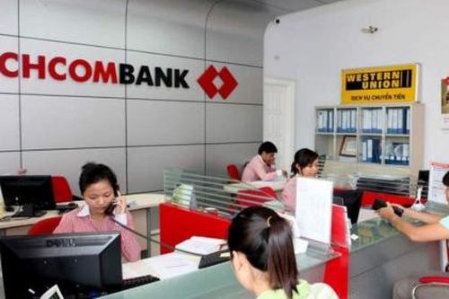 Khách hàng Techcombank bất ngờ khi tài khoản hụt 100 triệu đồng