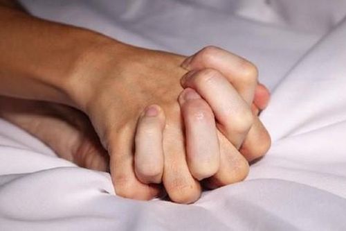 Ghét con rể từ cái nhìn đầu tiên nhưng vài năm sau mẹ vợ lại ngã vào vòng tay anh ta