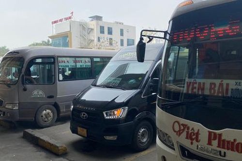 Giá nhiên liệu tăng cao xe khách đau đầu bài toán thu bù chi và giữ chân hành khách