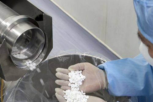 Thuốc kháng virus mới có thể giúp ngăn chặn sự lây lan của SARS-CoV-2