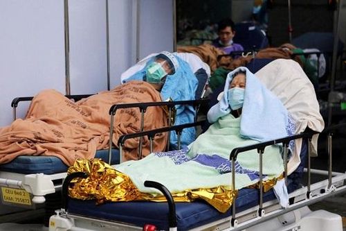 Covid-19: Trung Quốc giải phóng giường bệnh, Sinovac hiệu quả thấp ở trẻ