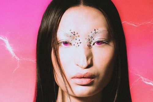 Thí sinh dị tật mũi bẩm sinh thi The Face gây chú ý