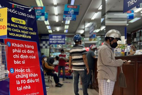 TP Hồ Chí Minh: Loạn giá thuốc Molnupiravir điều trị COVID-19